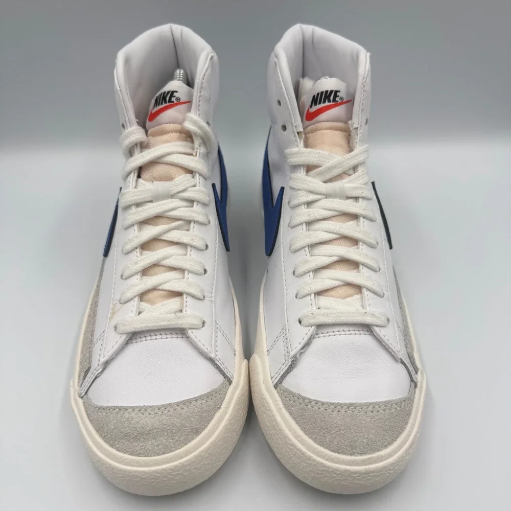 Nike Blazer Mid 77 Vintage Womens Size 7 Sneakers White Blue BQ6806-103